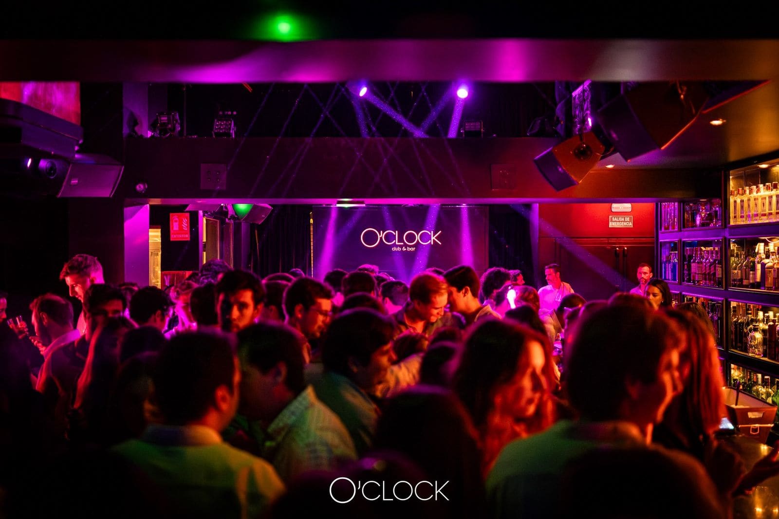 O'Clock Sevilla: el club del reloj gigante junto a la Plaza Nueva