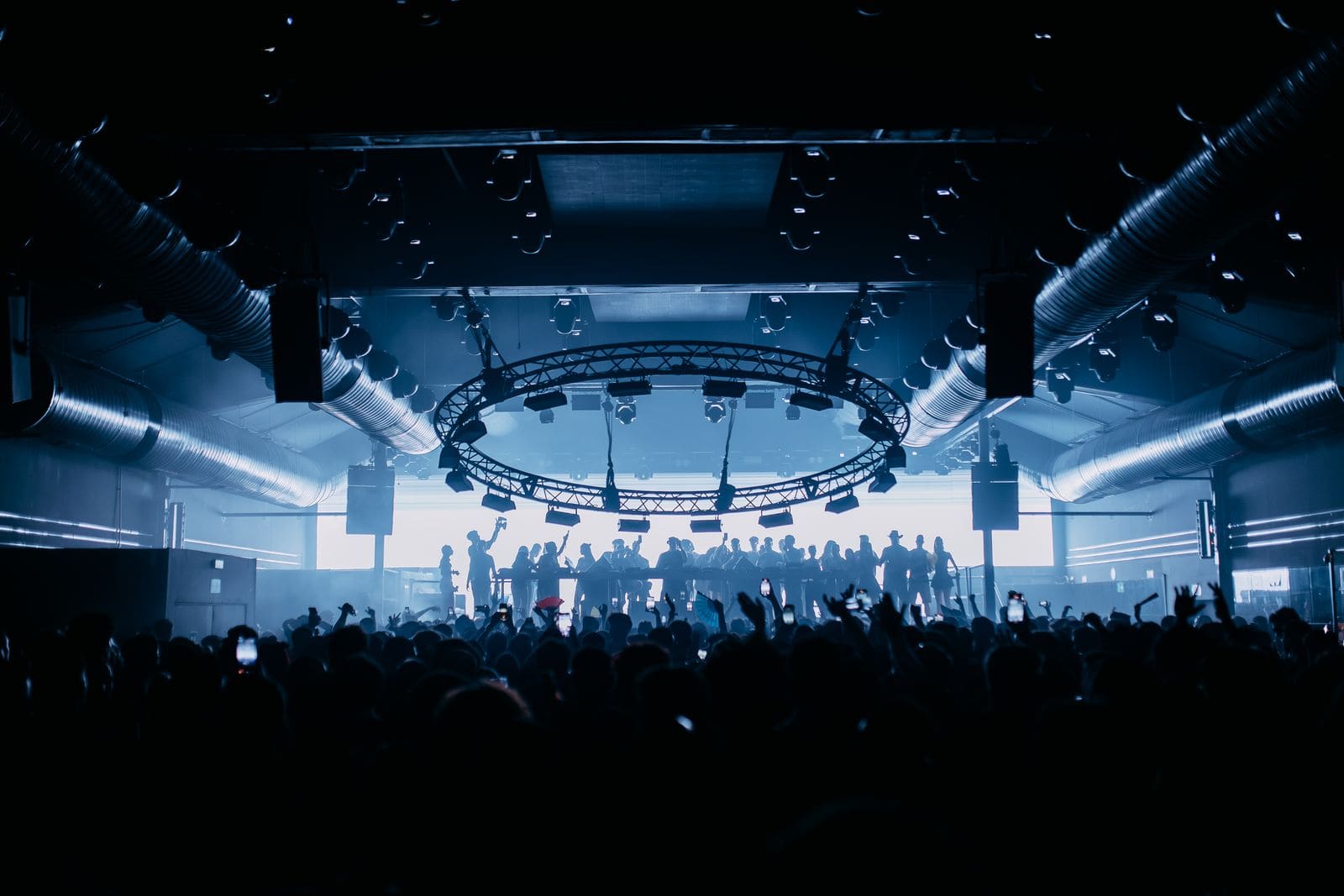 Pandora Sevilla: techno, conciertos, drag y flamenquito en una sola sala